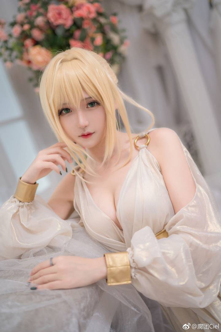 推荐优质coser-二次元