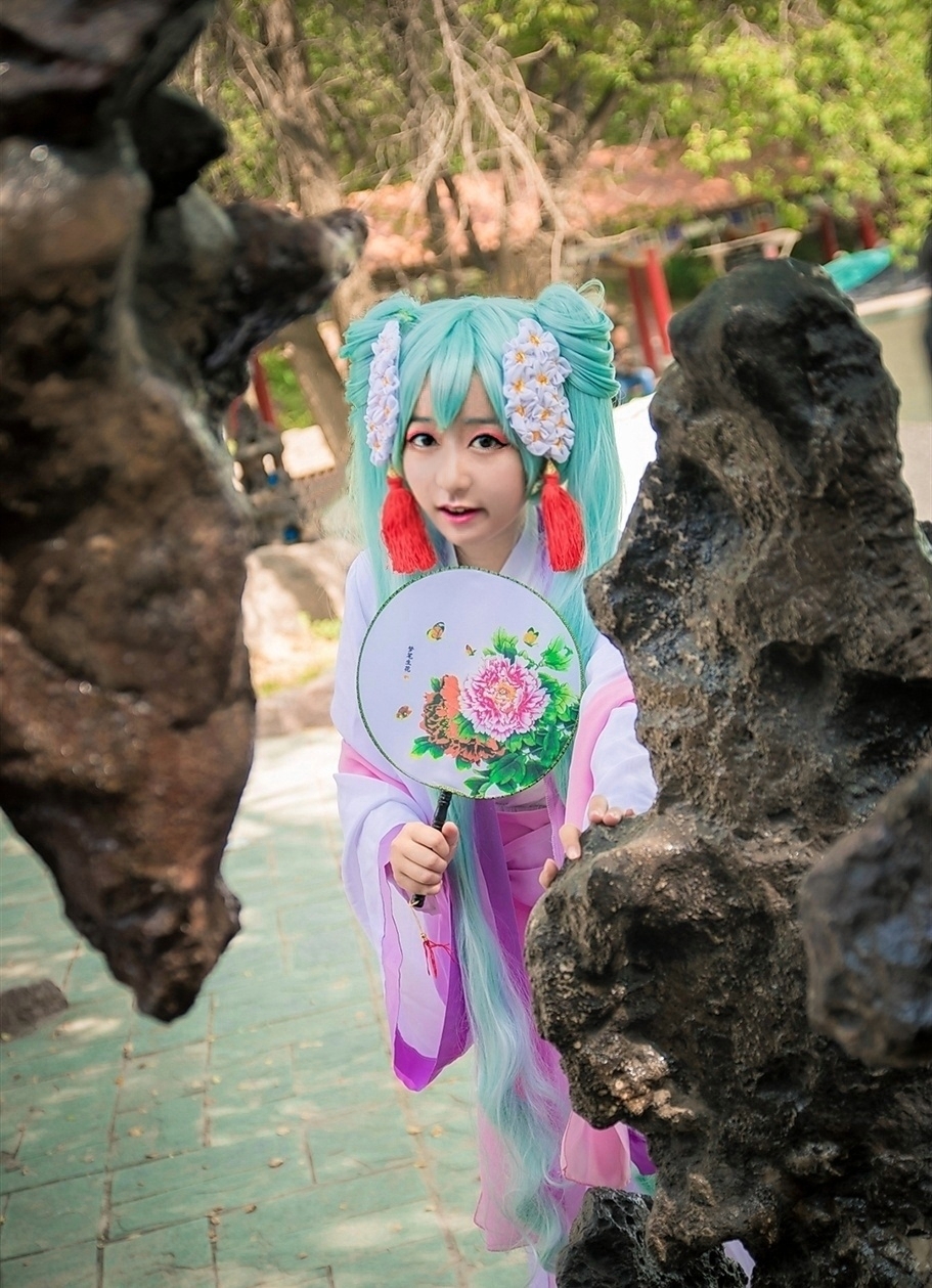 初音未来cosplay-二次元