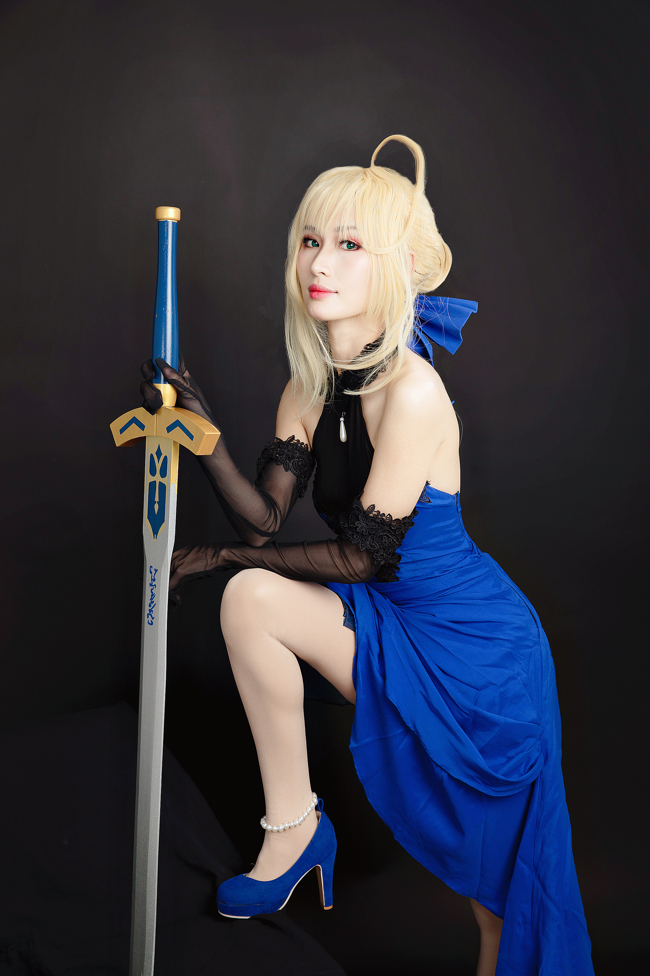 蓝礼服 saber  cosplay-二次元