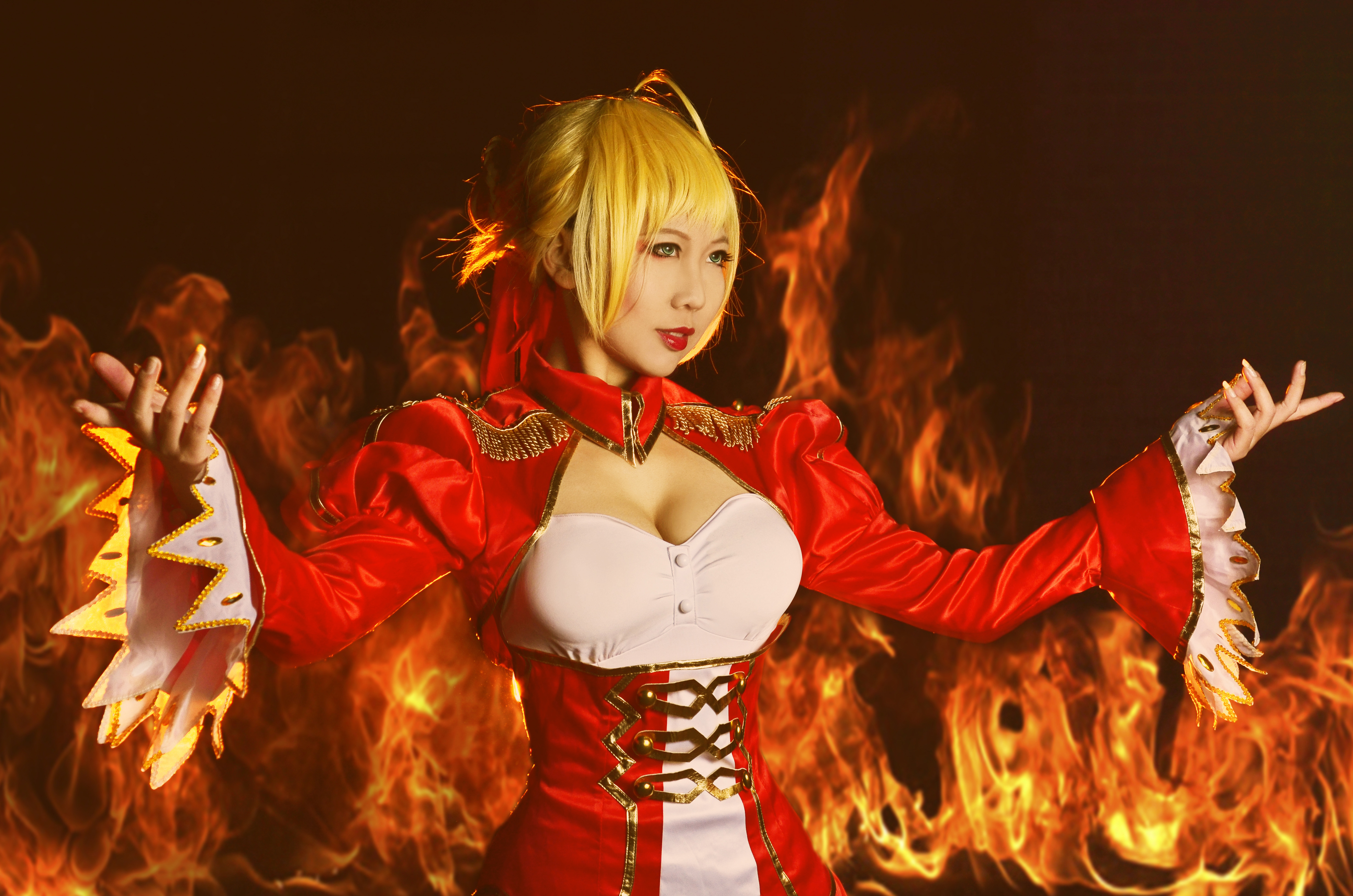 《fate/grand order》尼禄克劳狄乌斯cosplay-二次元