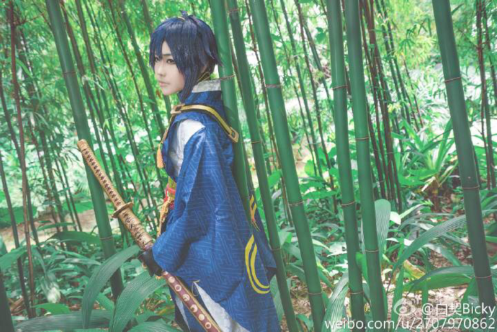 刀剑乱舞 三日月宗近cosplay，身为天下五剑的其中一把，被说是最美的呢蝦餃白契
