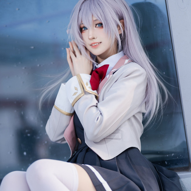 《邻座艾莉同学》爱丽cosplay