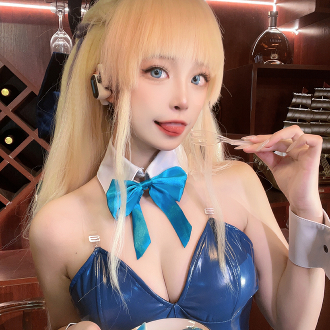 《蔚蓝档案》飞鸟马时cosplay