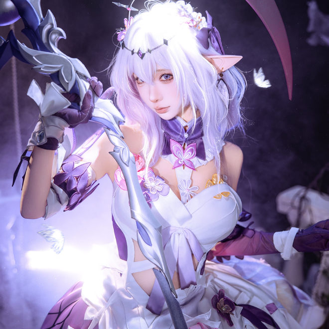 《崩坏：星穹铁道》遐蝶cosplay