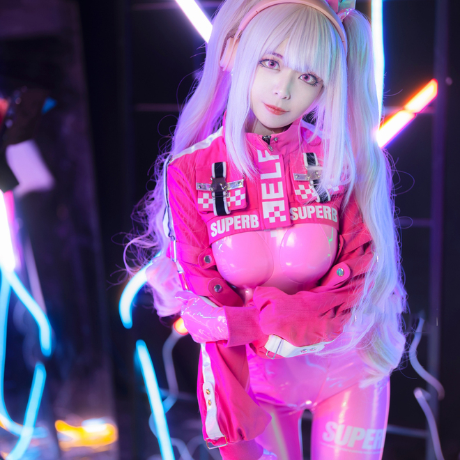 《nikke:胜利女神》爱丽丝cosplay