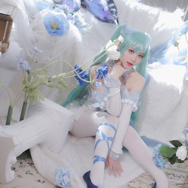 初音未来 • 粉蝶花精灵